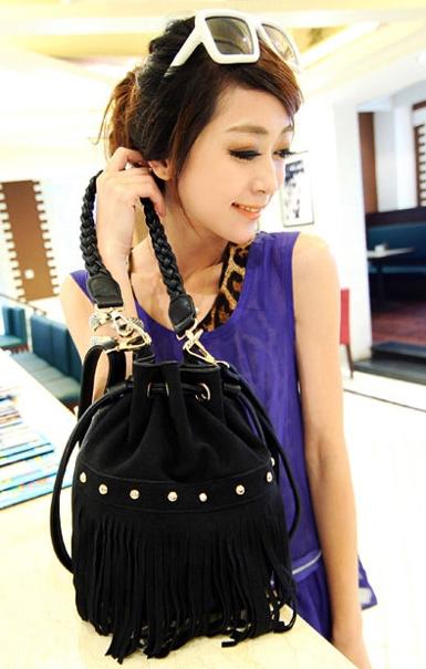 สีนี้หมดค่ะ กระเป๋าสะพาย Maomao แบรนด์ดัง รุ่น m36-025 เป็นกระเป๋าทรงมีเชือกรูดปากกระเป๋า